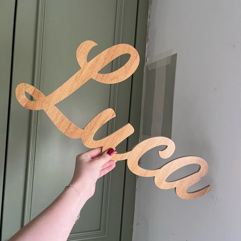Wooden Letter Sign - 보육원 벽 장식을 위한 맞춤 이름